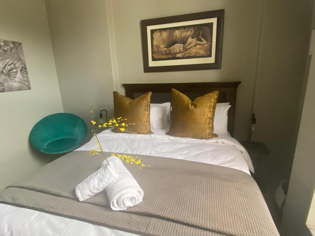 Lovely Rosebank 1-Bedroom Condo With Pool & Cinema Johannesbourg Extérieur photo